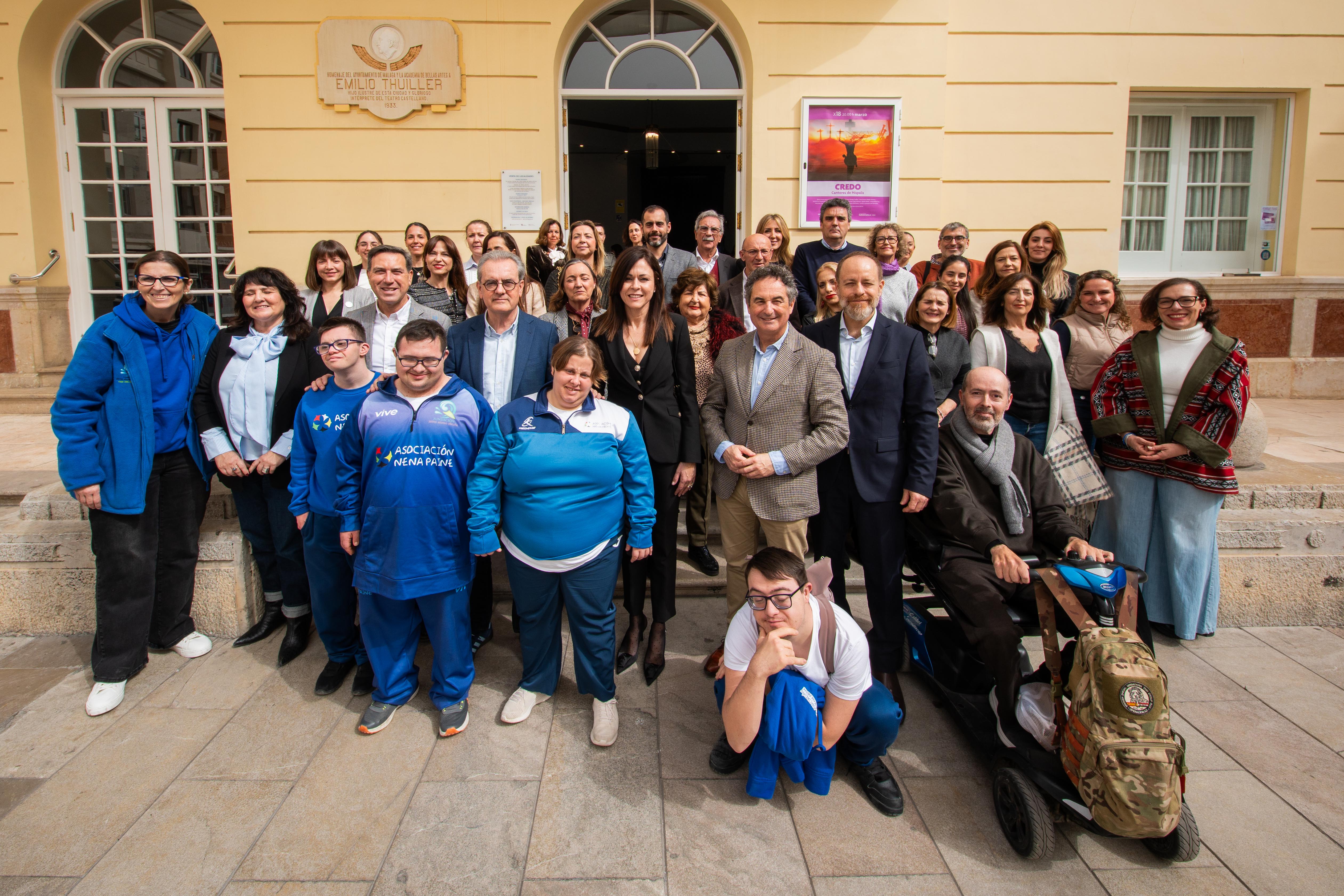 La AESNV se presenta en sociedad en el acto oficial del Espacio Solidario del 29 Festival de Málaga